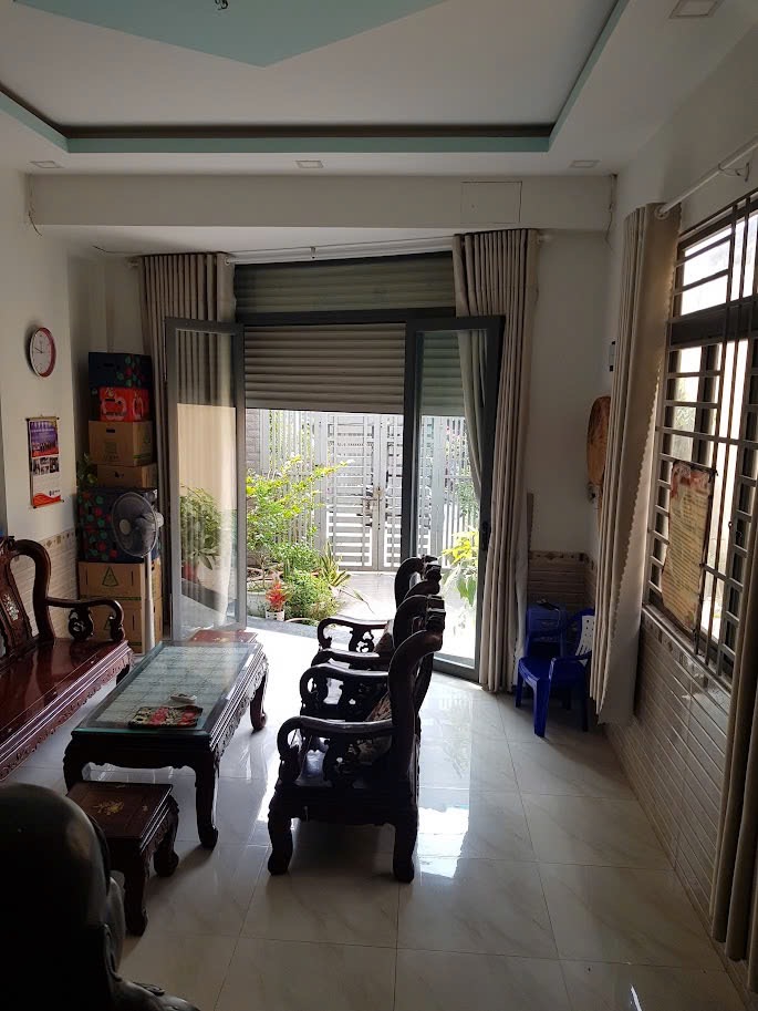 Bán Nhà hẻm Nguyễn Hữu Tiến 6.12m x 21m 1 trệt 1 lầu 1 sân thượng