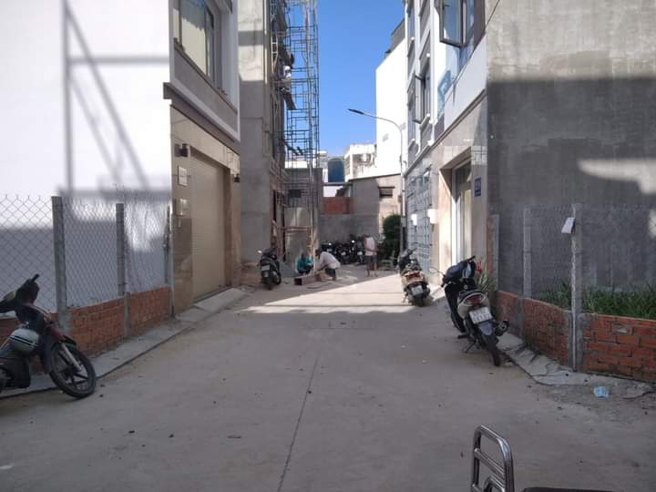 Bán Nhà hẻm Lê Thúc Hoạch 5x12(60m2) Đất trống,hẻm 5m