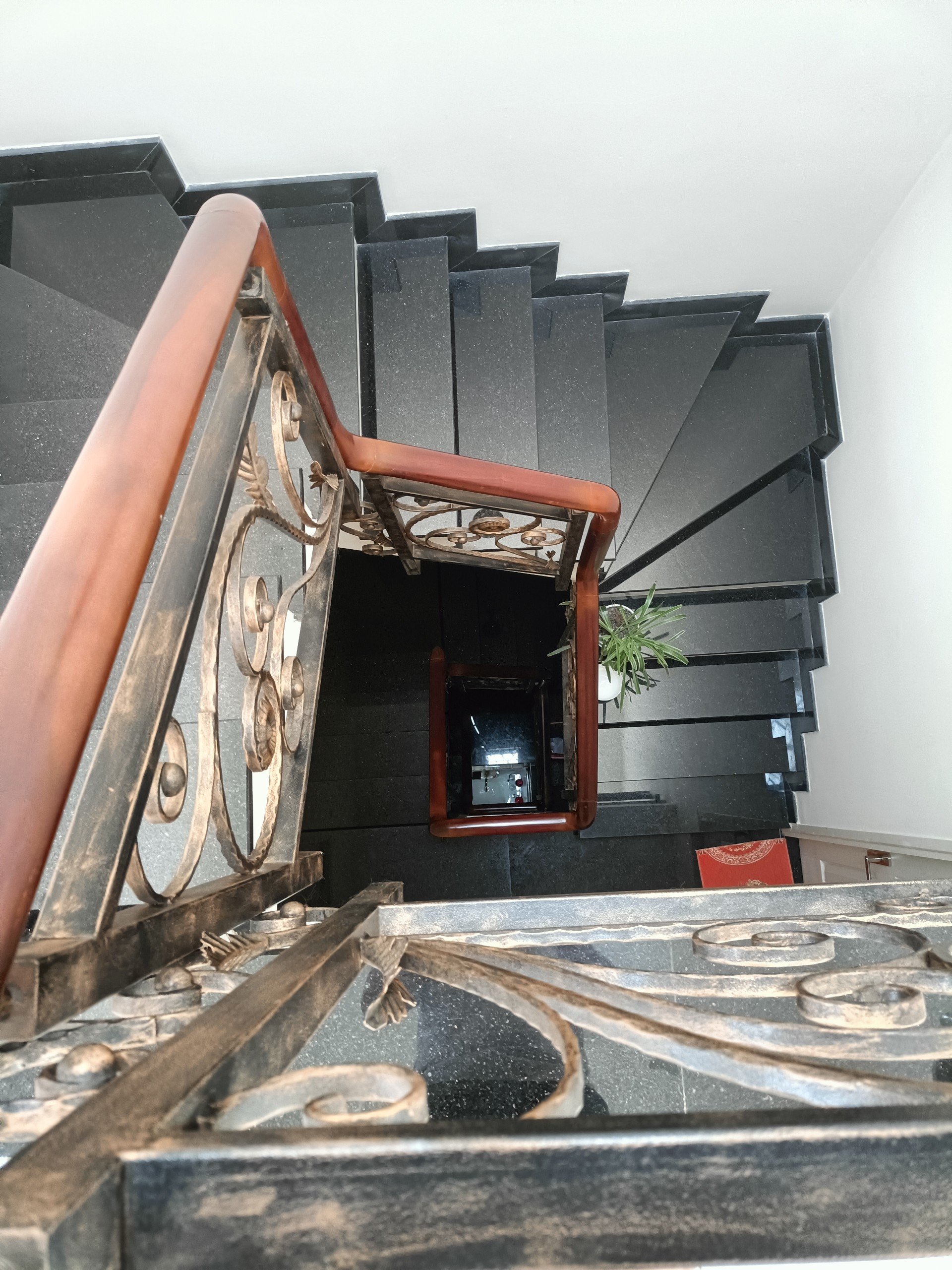 Bán Nhà hẻm Tô Hiệu 4x13(52m2) 2 lầu st,hẻm 7m