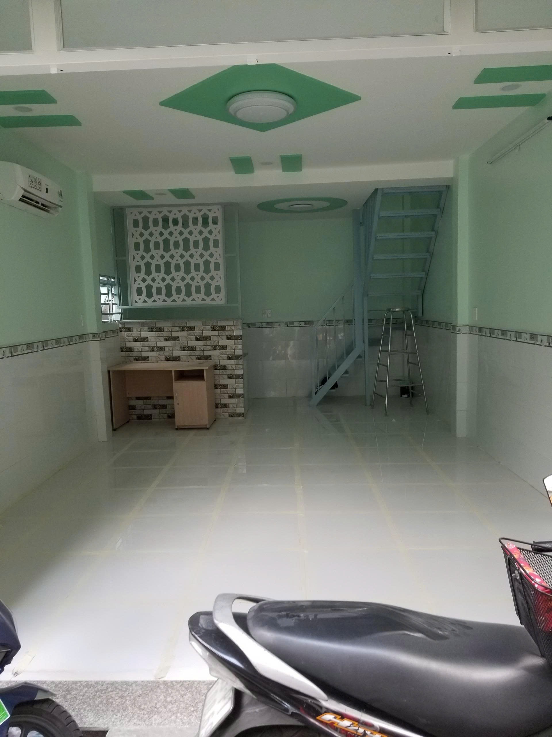 Bán Nhà hẻm Trịnh Đình Trọng 4.2 x 7.15m 1 lầu
