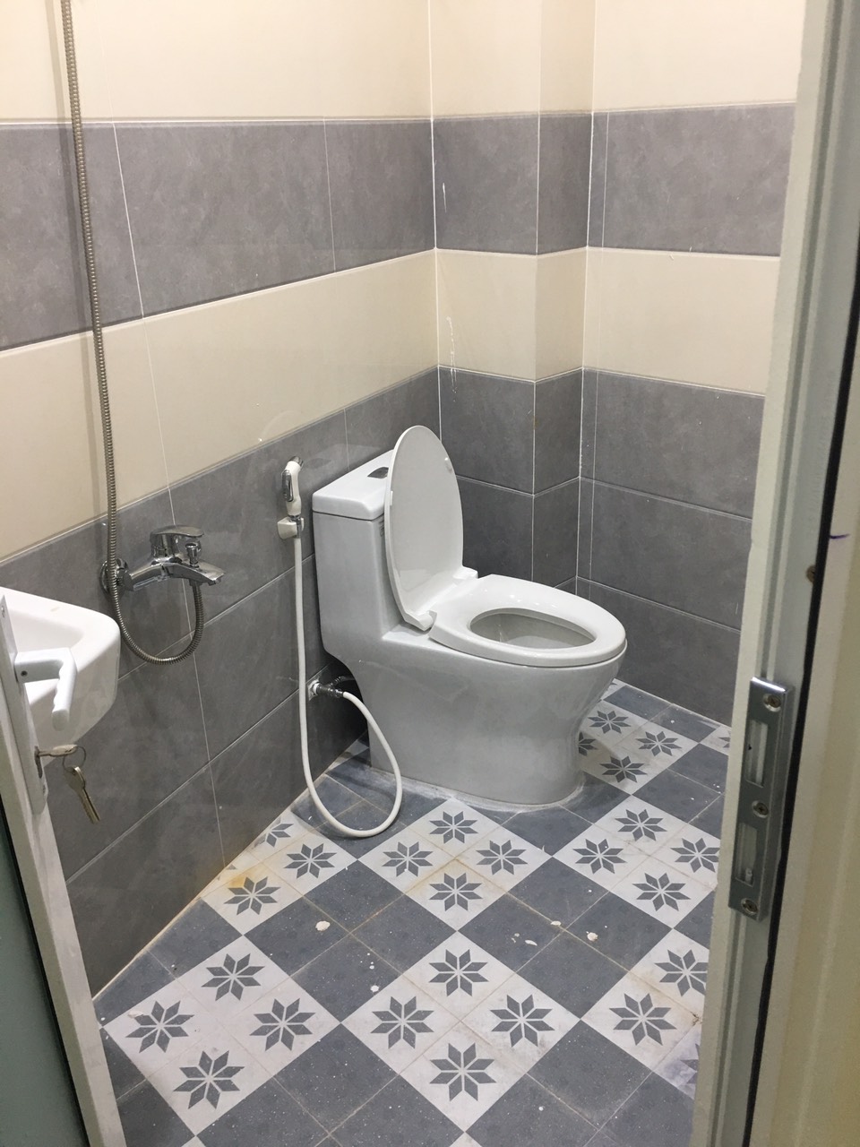Bán Nhà hẻm Tân Kỳ Tân Quý 4.5x13.5(60m2) 2 lầu st,hẻm 8m thông,SD 219m2