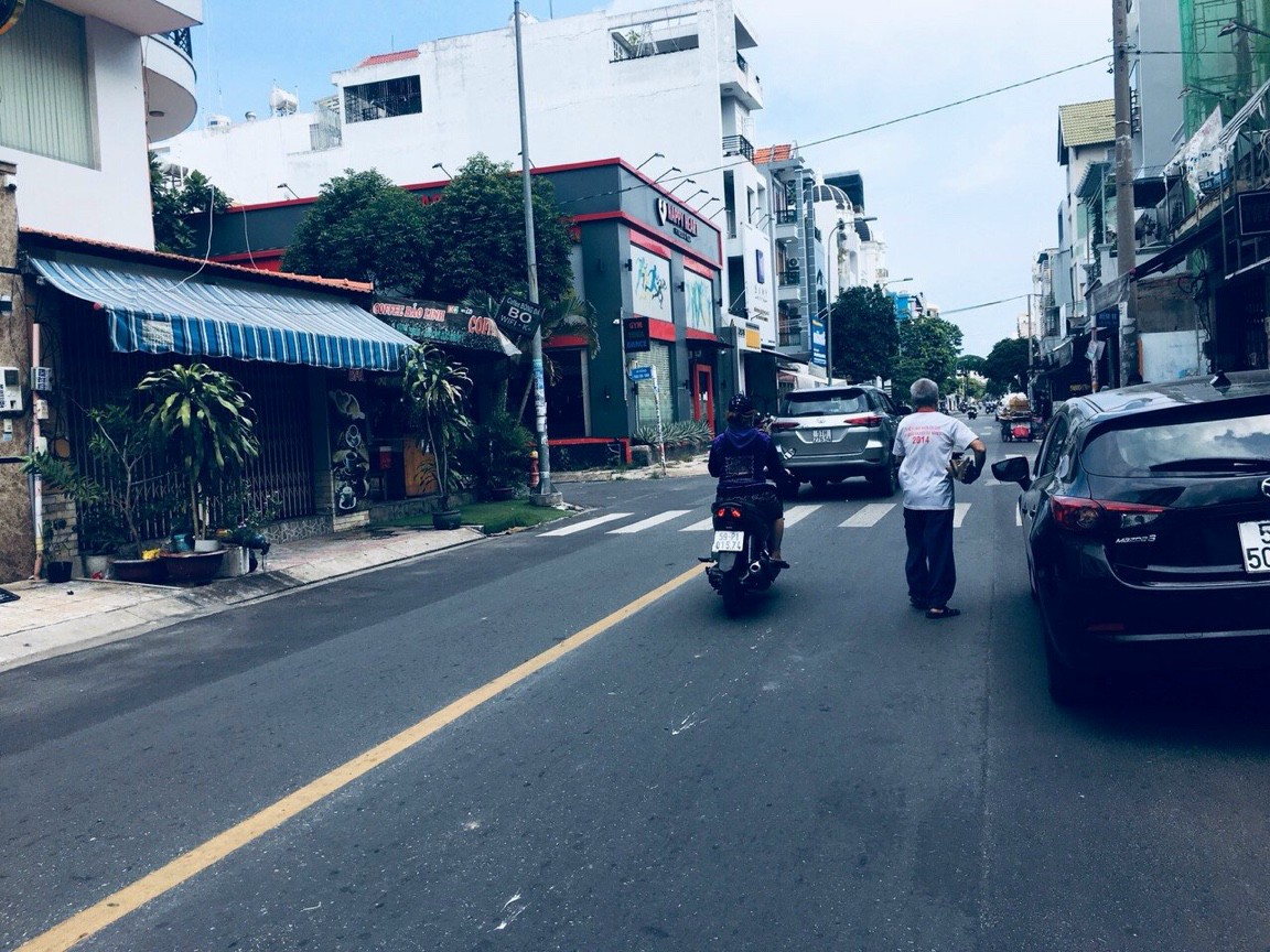 Bán Nhà mặt tiền Nguyễn Xuân Khoát 4x12.5m(50m2) 2  lầu st ,