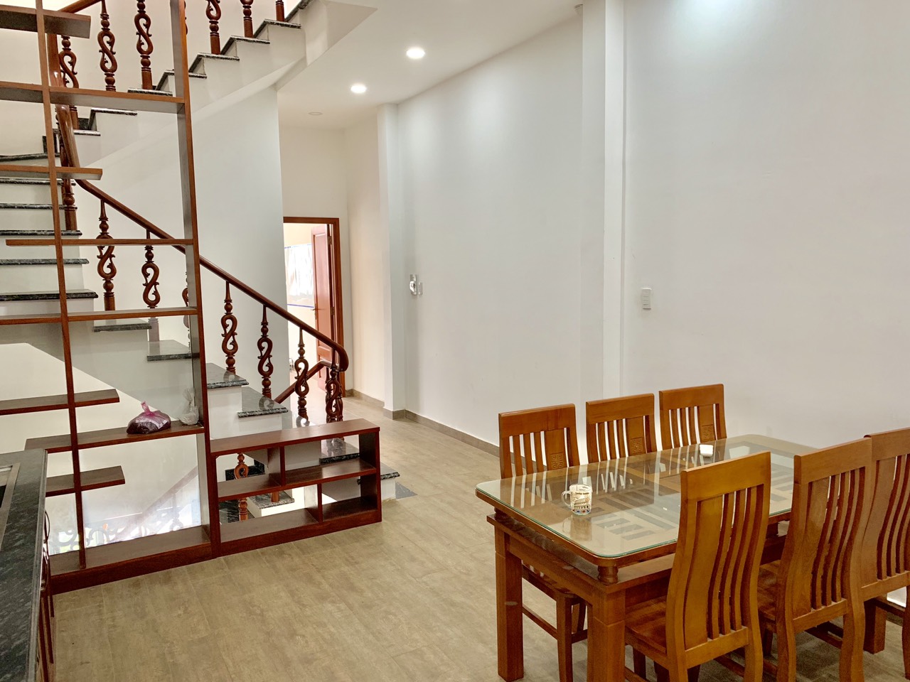 Bán Nhà mặt tiền Nguyễn Văn Săng 4x14 4 tấm