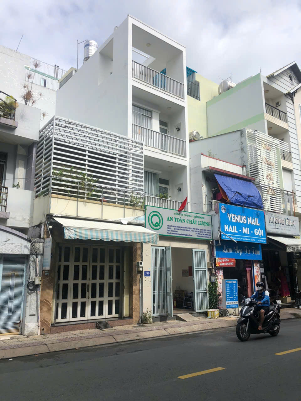 Bán Nhà mặt tiền Nguyễn Xuân Khoát 3.91x15.01 Trệt + lửng