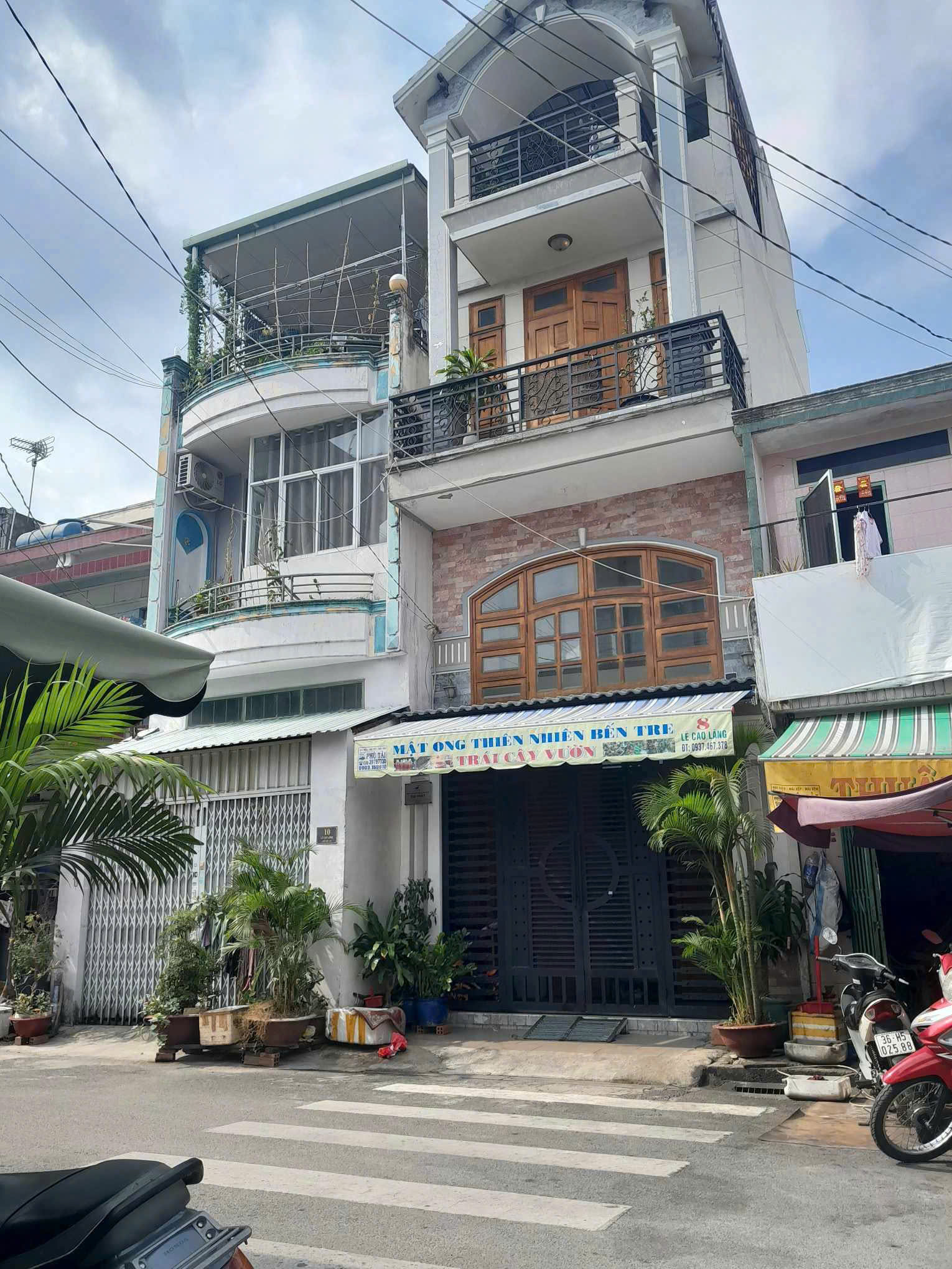 Bán Nhà mặt tiền Lê Cao Lãng 4.5x8.4 Trệt lửng lầu st