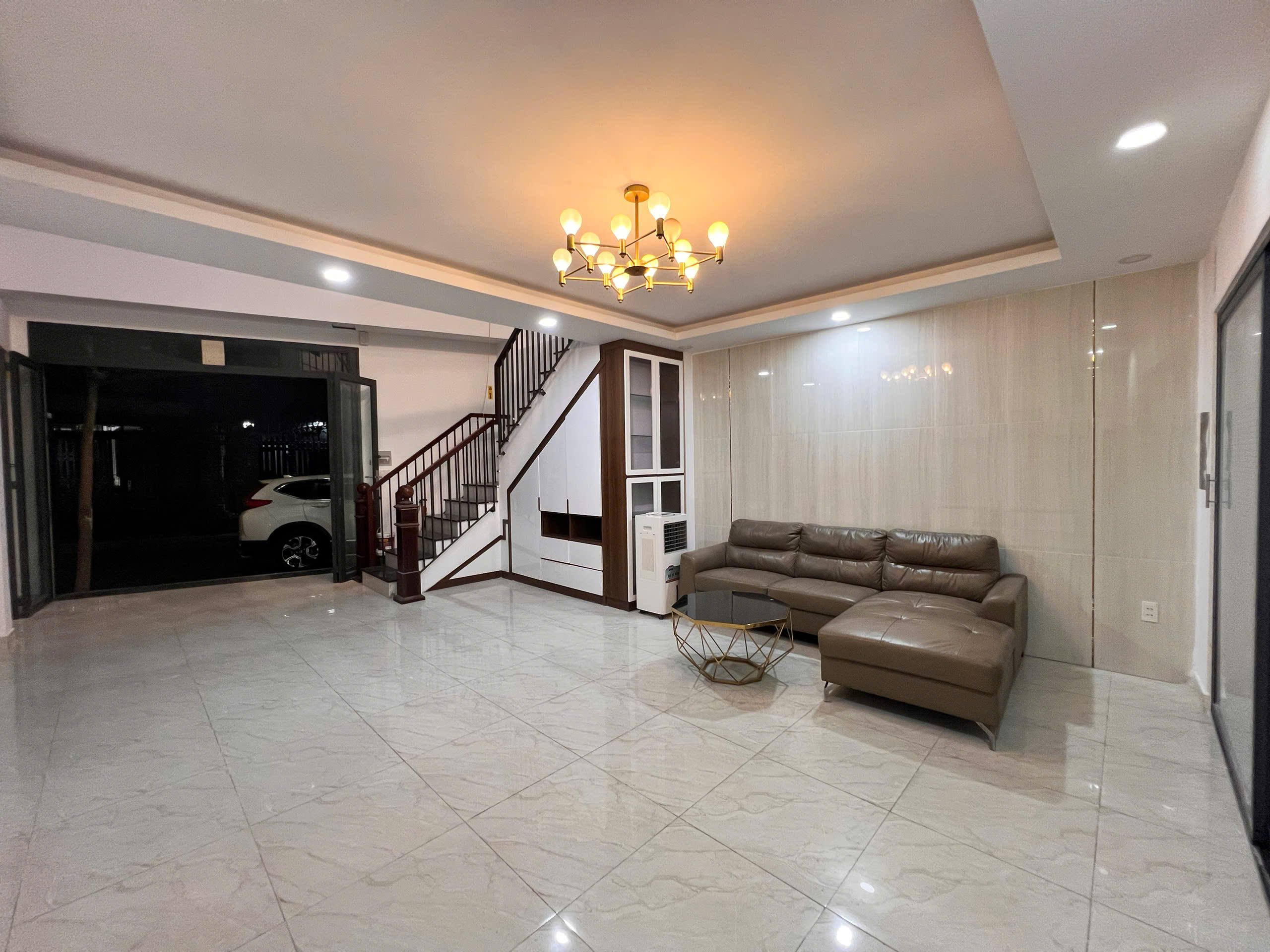 Bán Nhà hẻm Tân Sơn Nhì 5.69 X 10.69m Trệt + lửng + 3 lầu + st
