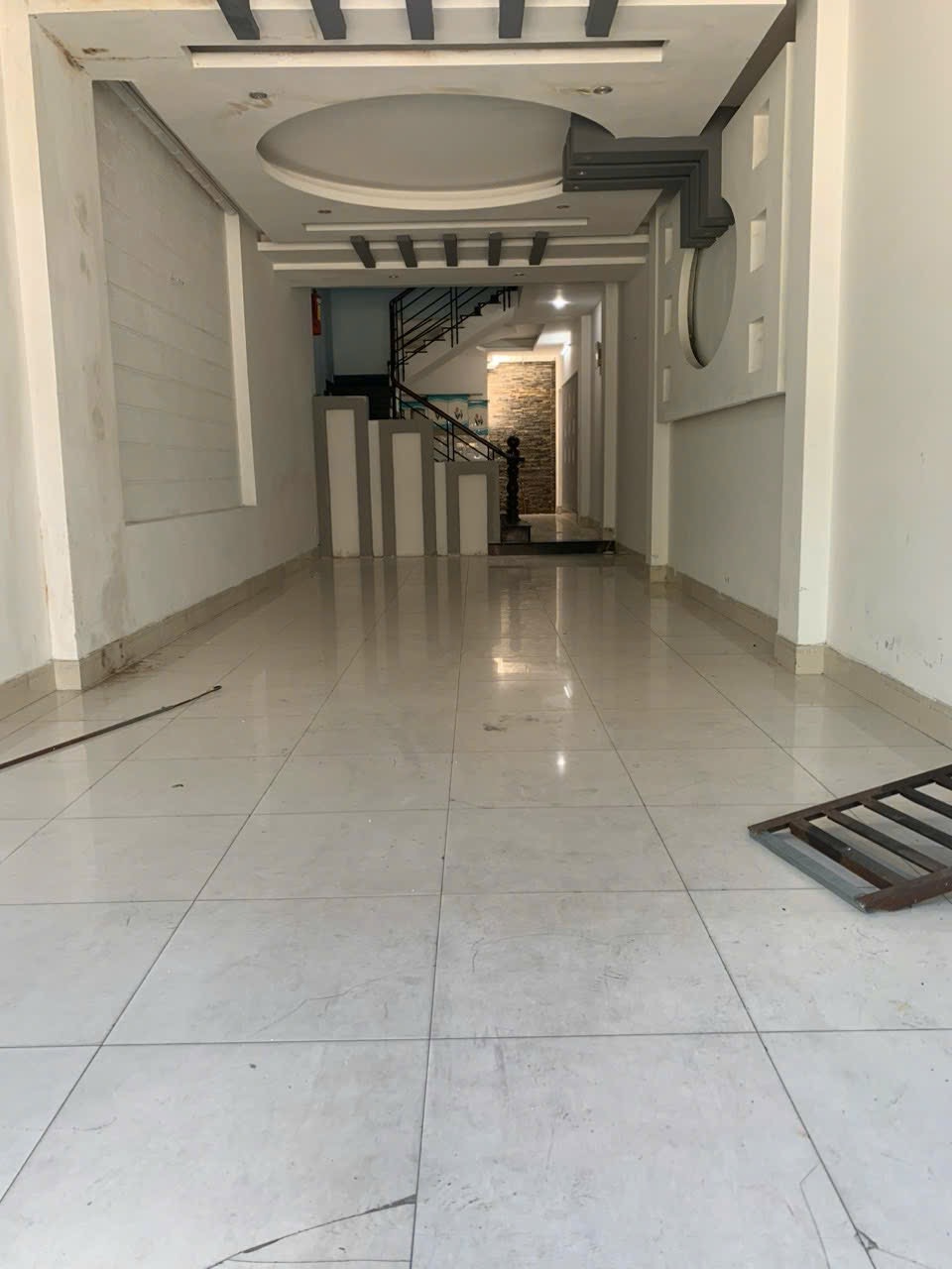 Bán Nhà mặt tiền Lê Thúc Hoạch 4m x 20m 1 trệt 3 lầu 1 st đang cho thuê 22tr