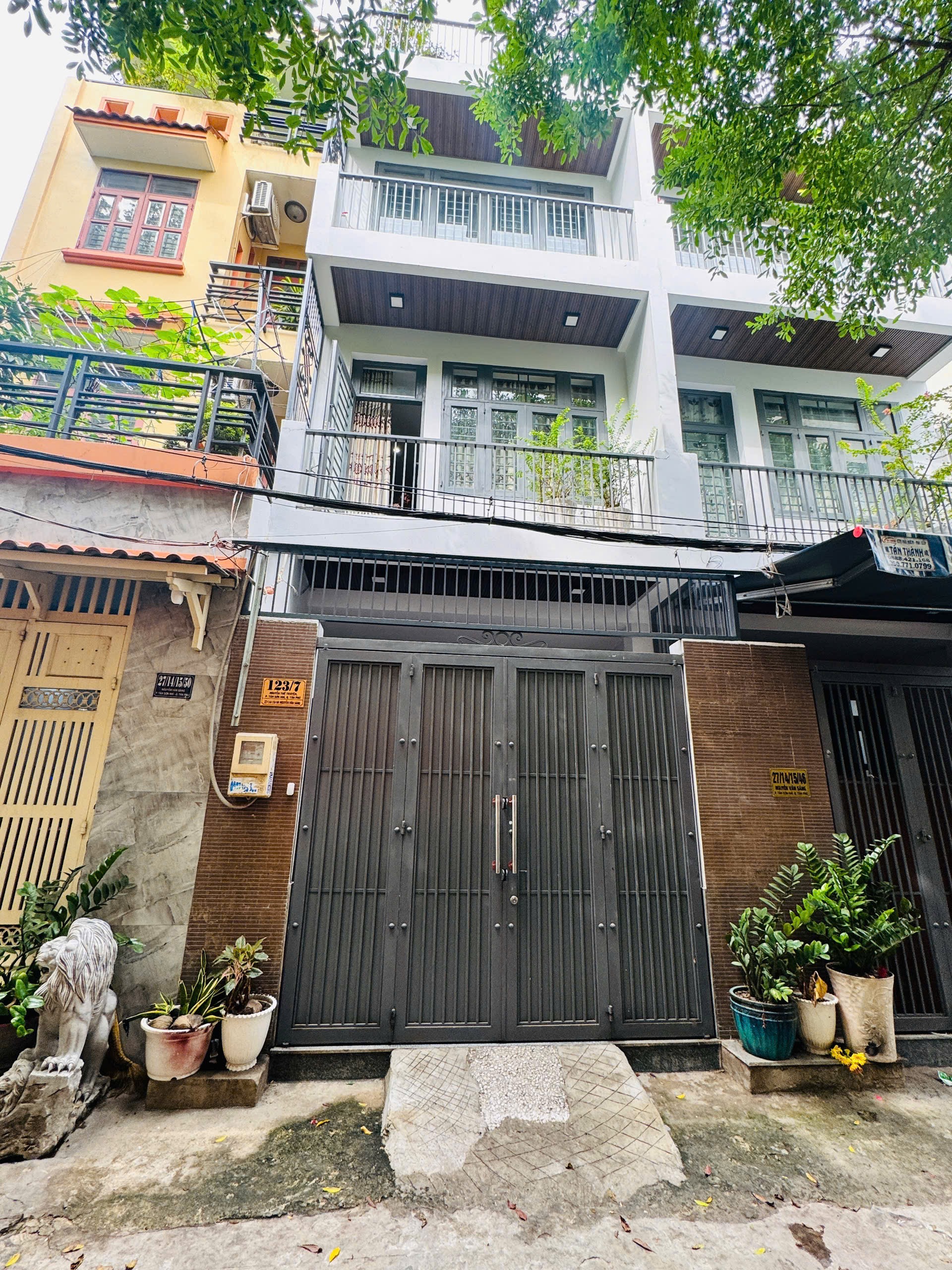 Bán Nhà hẻm Tân Sơn Nhì 4m x 15m 1 trệt 2 lầu 1 st đẹp