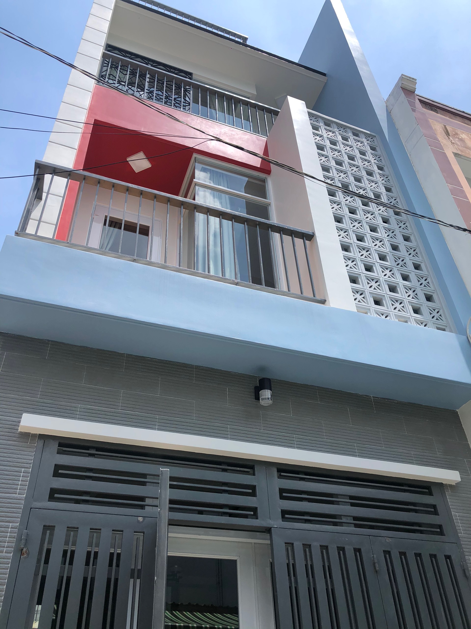 Bán Nhà hẻm Nguyễn Súy 4x15.5m 2 lầu st 