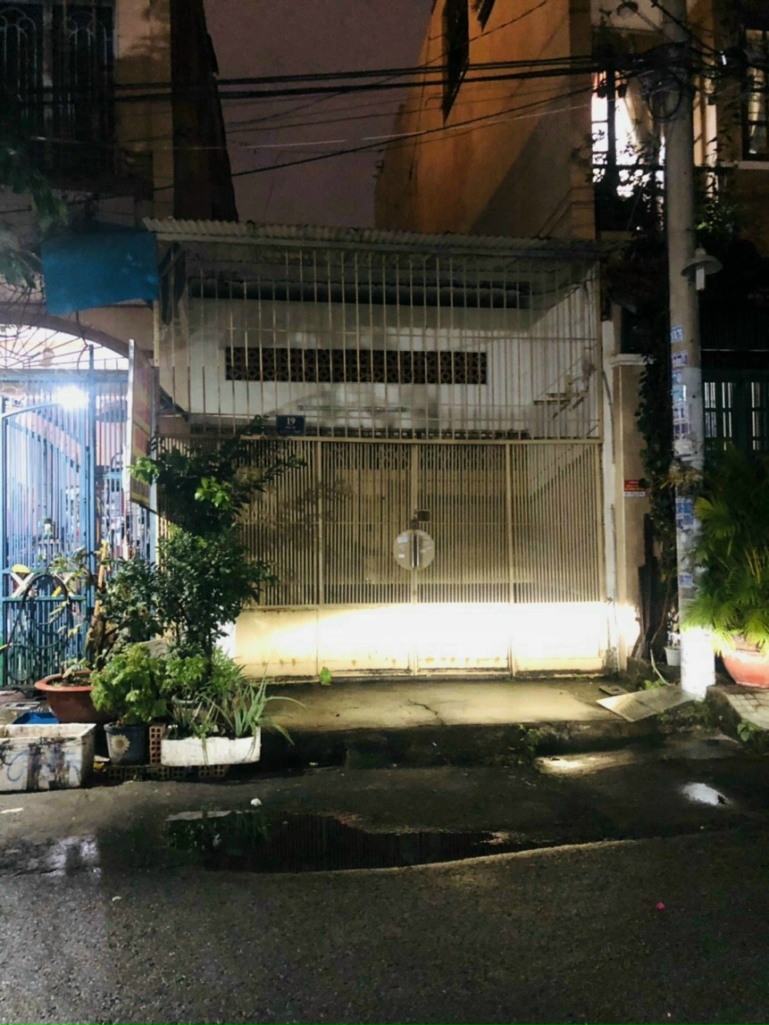 Bán Nhà mặt tiền Bác Ái 4x18.5m cấp 4,đường 16m