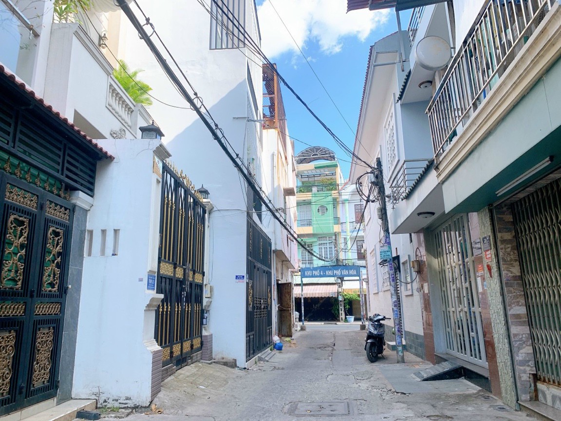 Bán Nhà hẻm Nguyễn Quý Anh 4x13 cấp 4,hẻm 4m