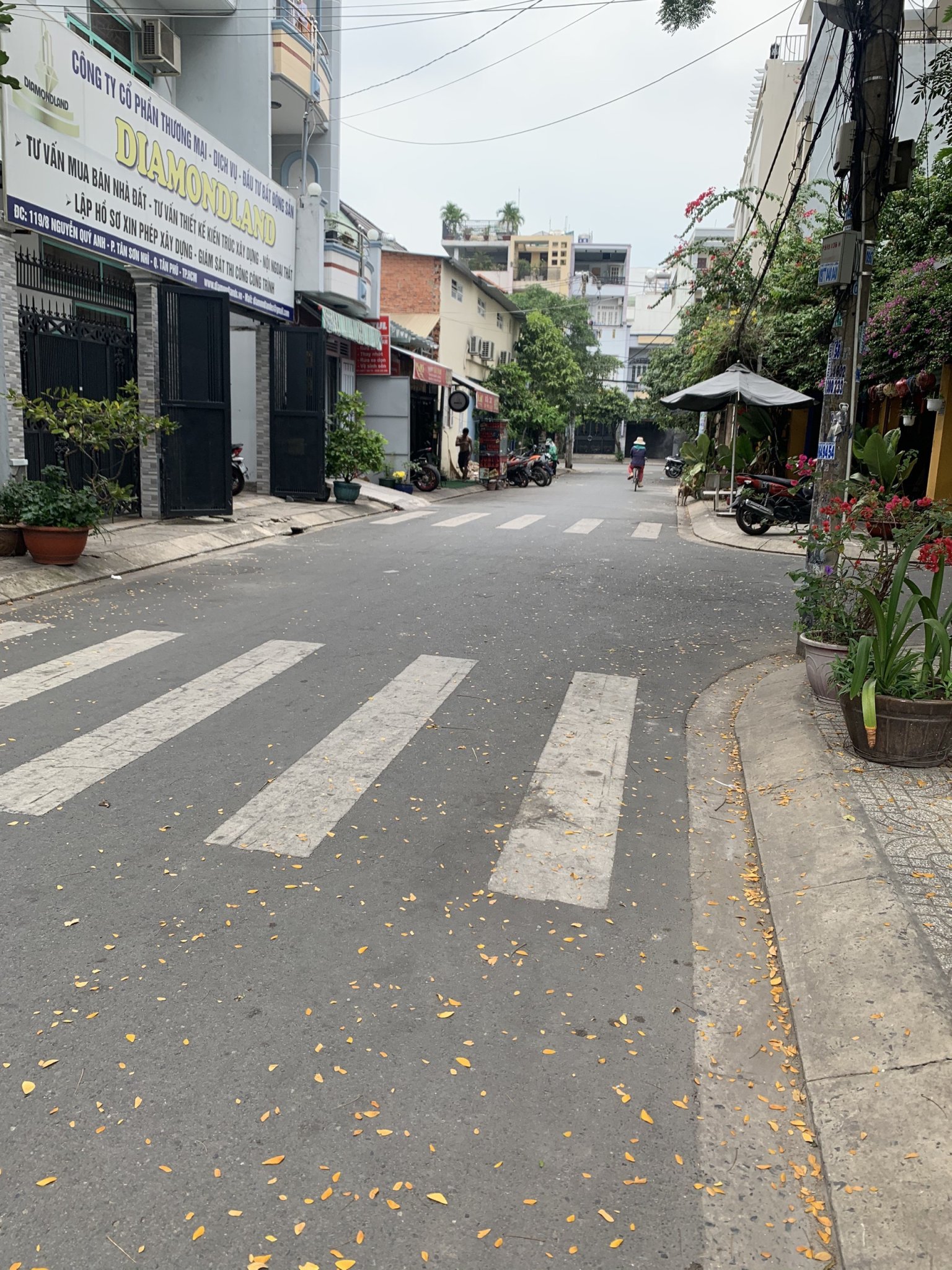 Bán Nhà hẻm Nguyễn Quý Anh 4x12.5 2 lầu st, hẻm 10m thông